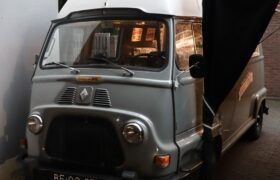 Foodtruck huren Renault Estafette